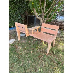 Banc confident en bois naturel